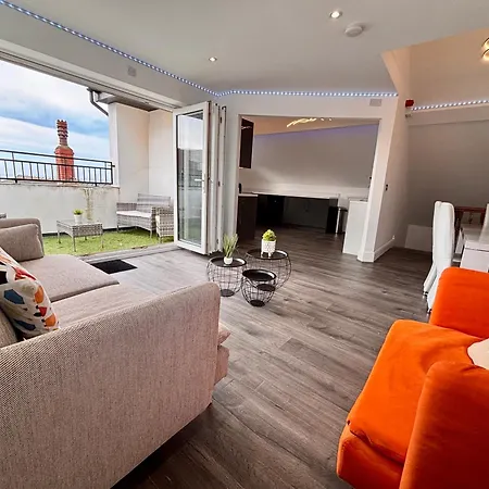 Franks Apt 4 - Roof Terrace - Sleeps 6 Blackpool Exterior photo