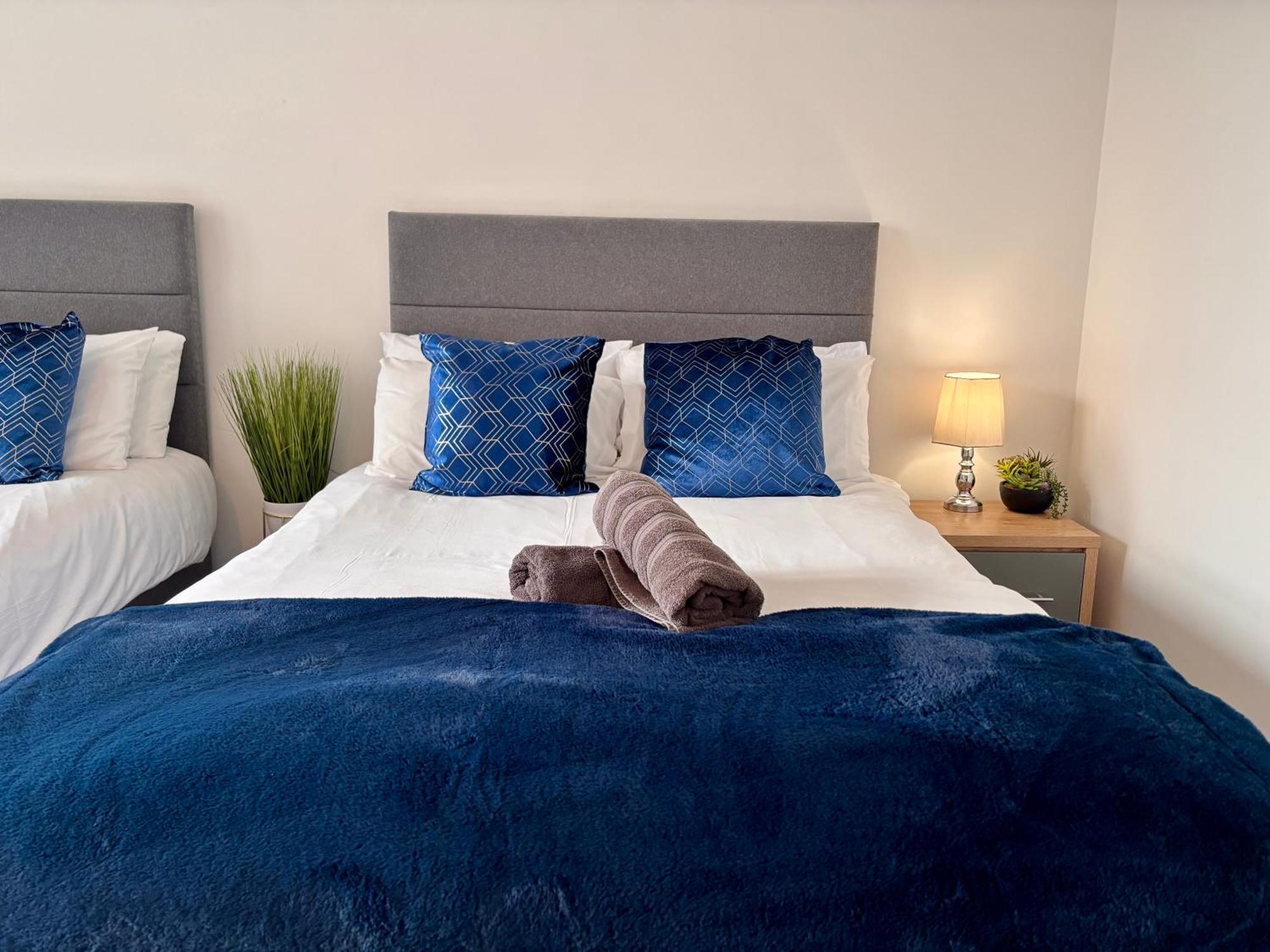 Franks 4 - Roof Terrace - Sleeps 6 Apartment
